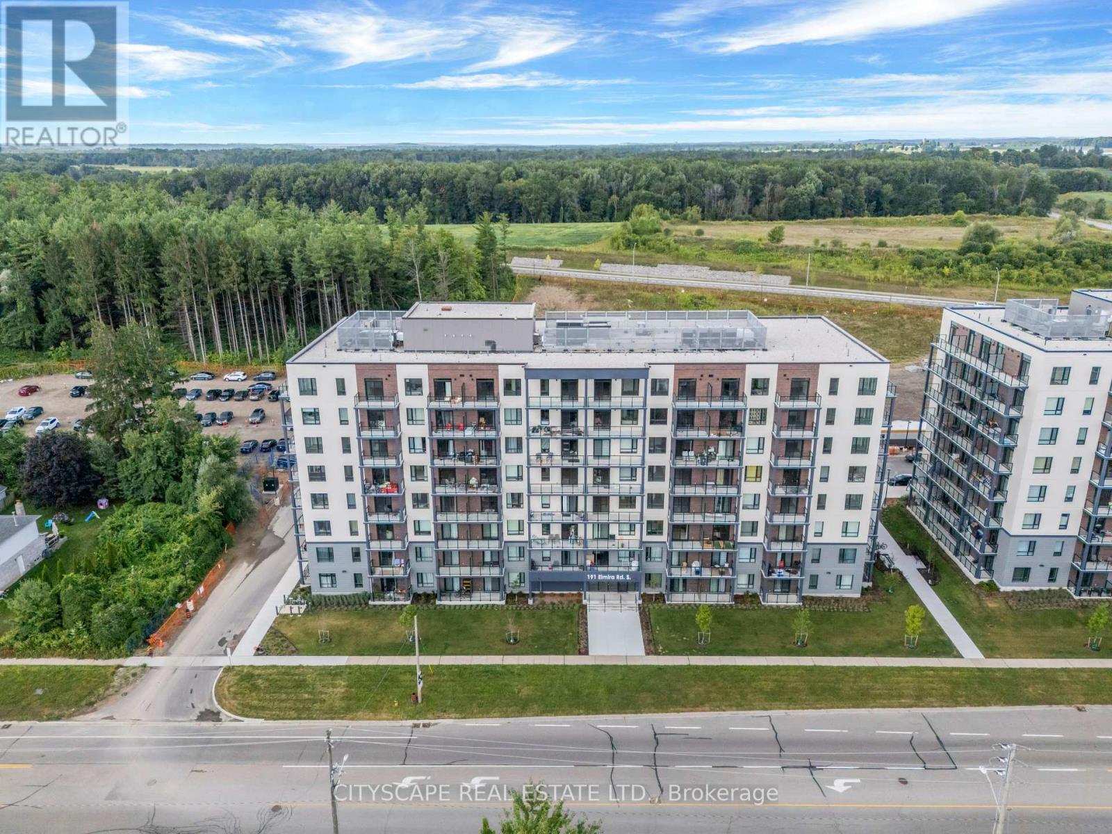 302B - 181 ELMIRA ROAD S