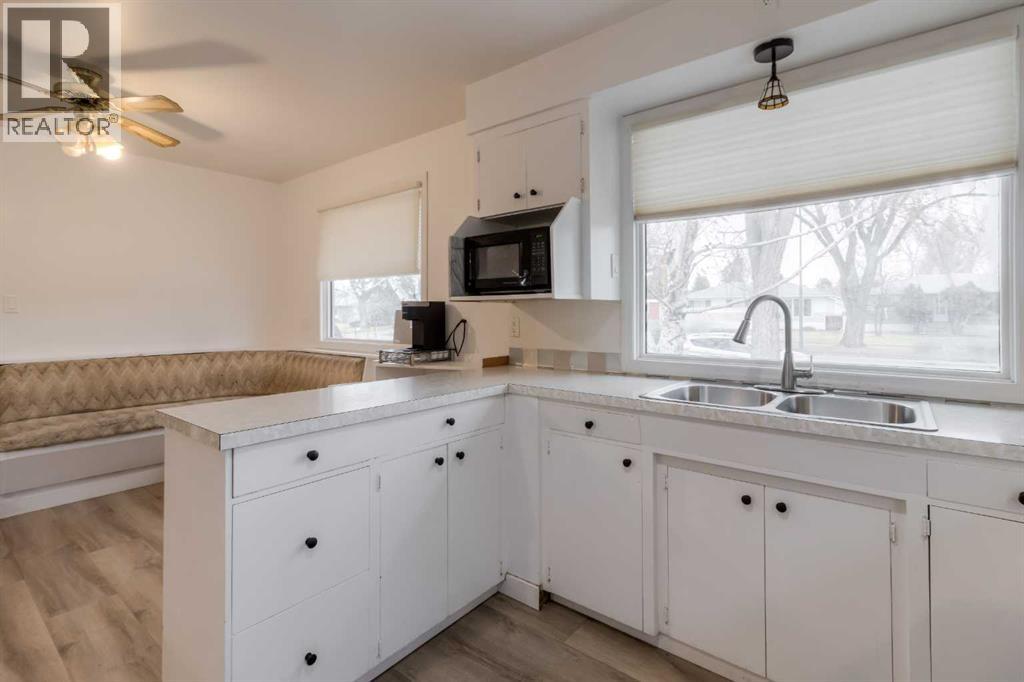 Single Family House Bungalow for Sale in   Avenue S Victoria Park Lethbridge 