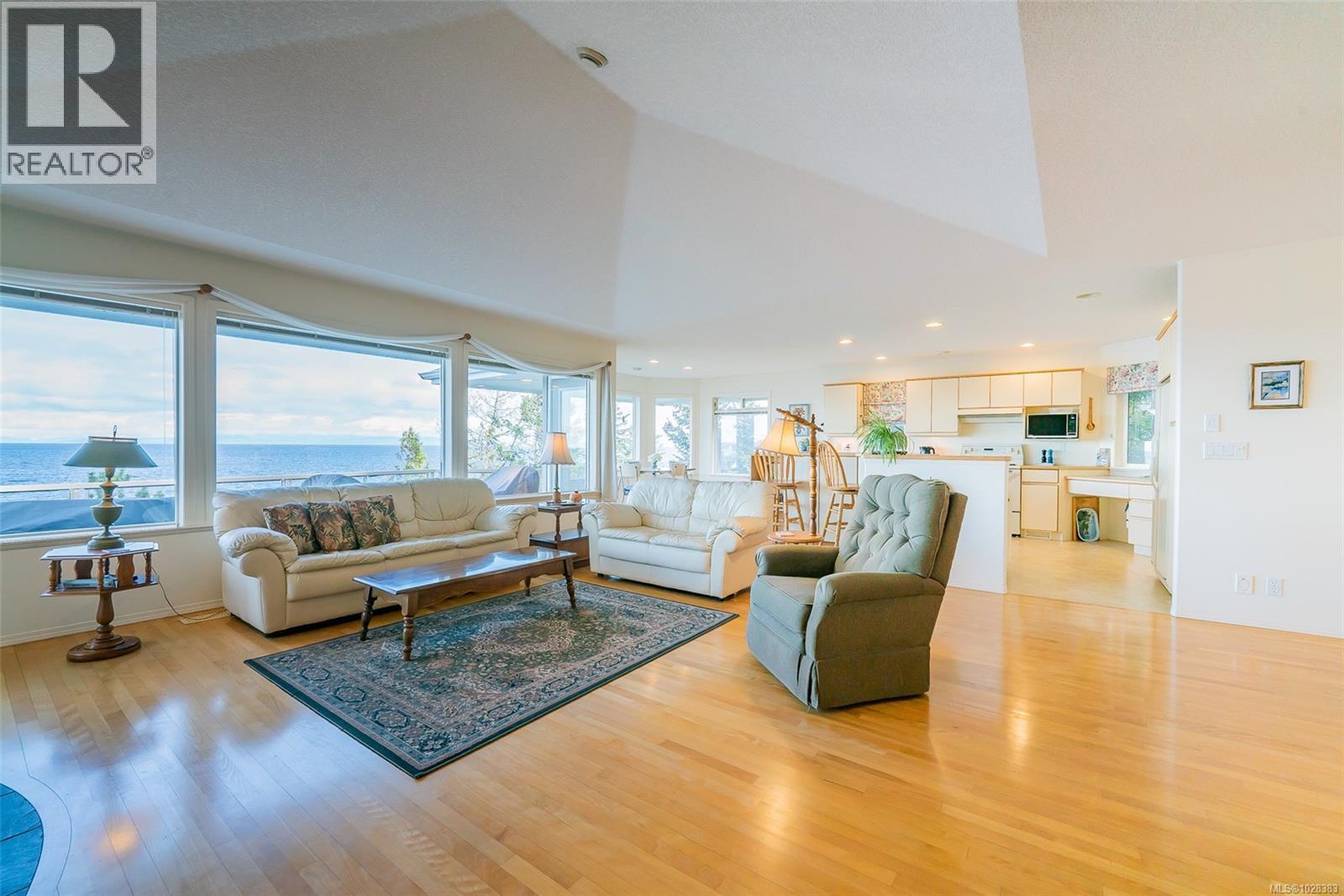 4954 FILLINGER CRES - 12