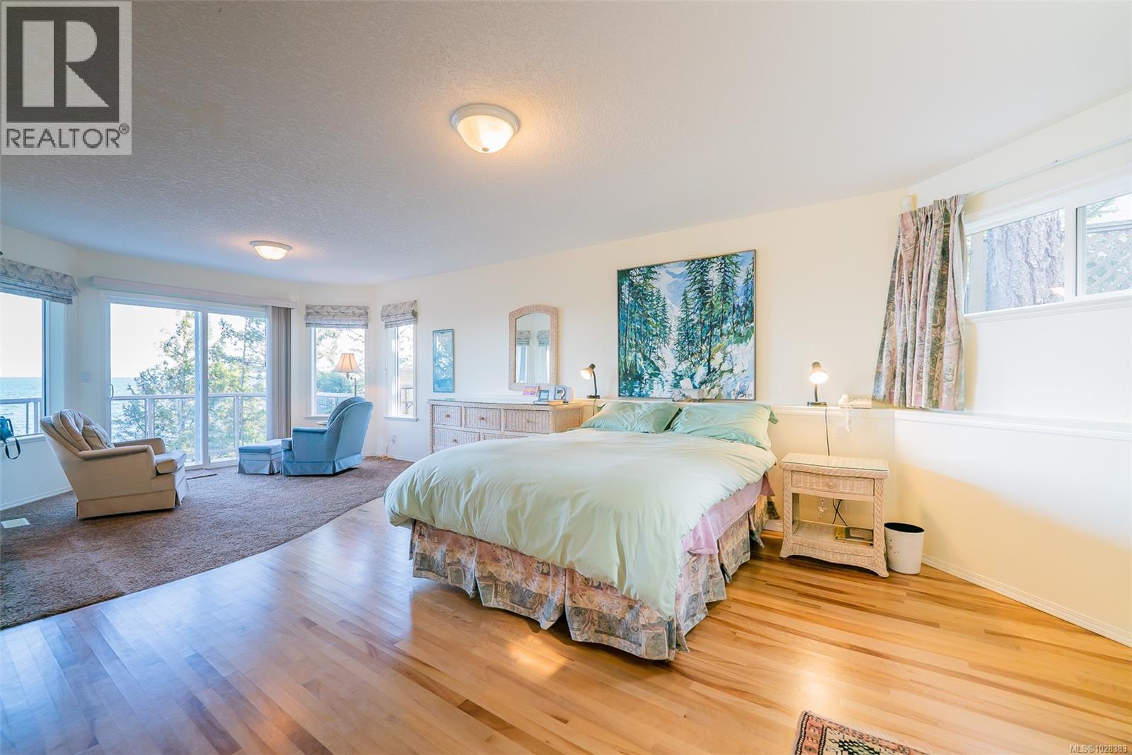 4954 FILLINGER CRES - 20