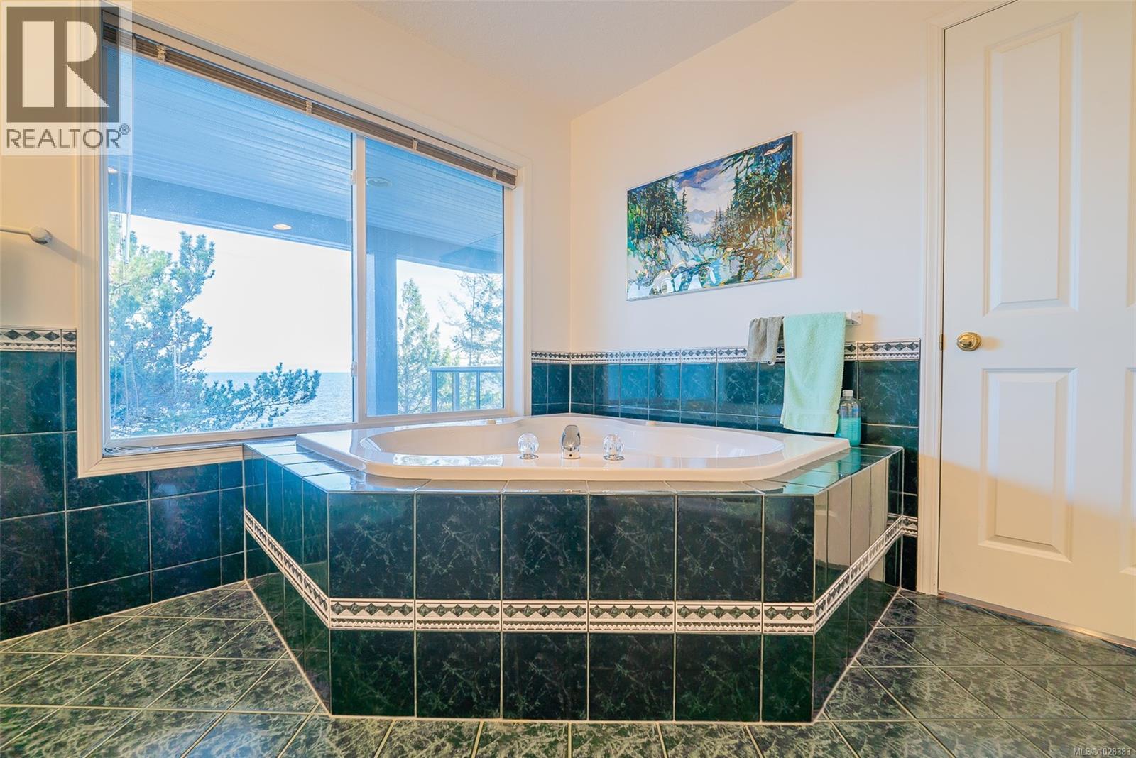 4954 FILLINGER CRES - 27