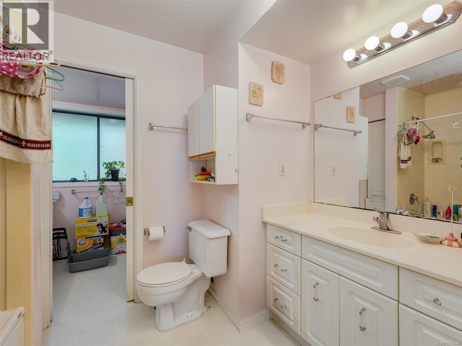 2042 GLENIDLE RD - 13