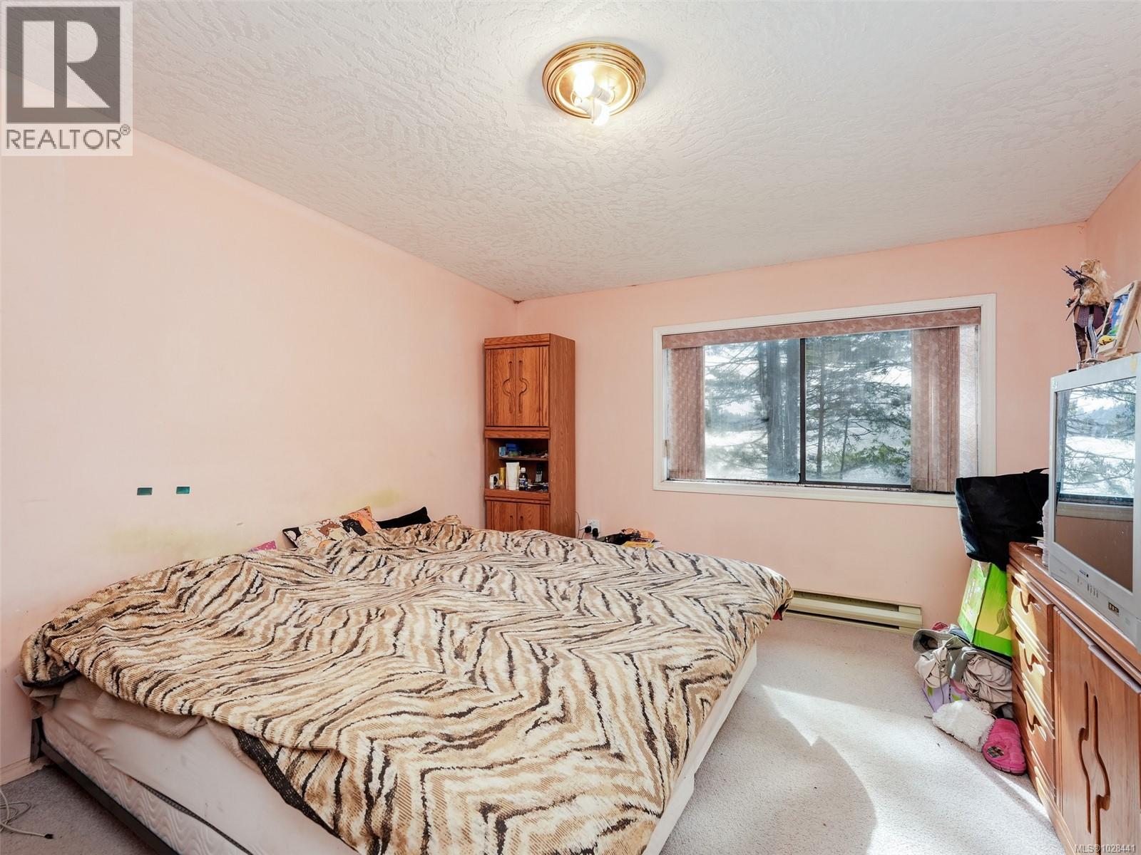 2042 GLENIDLE RD - 19