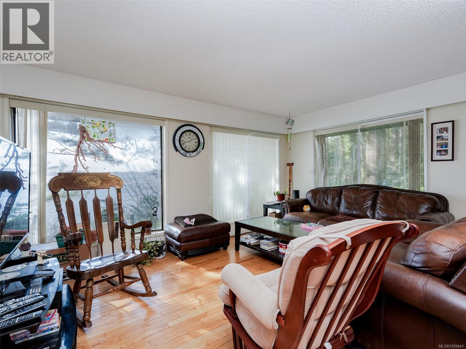 2042 GLENIDLE RD - 6