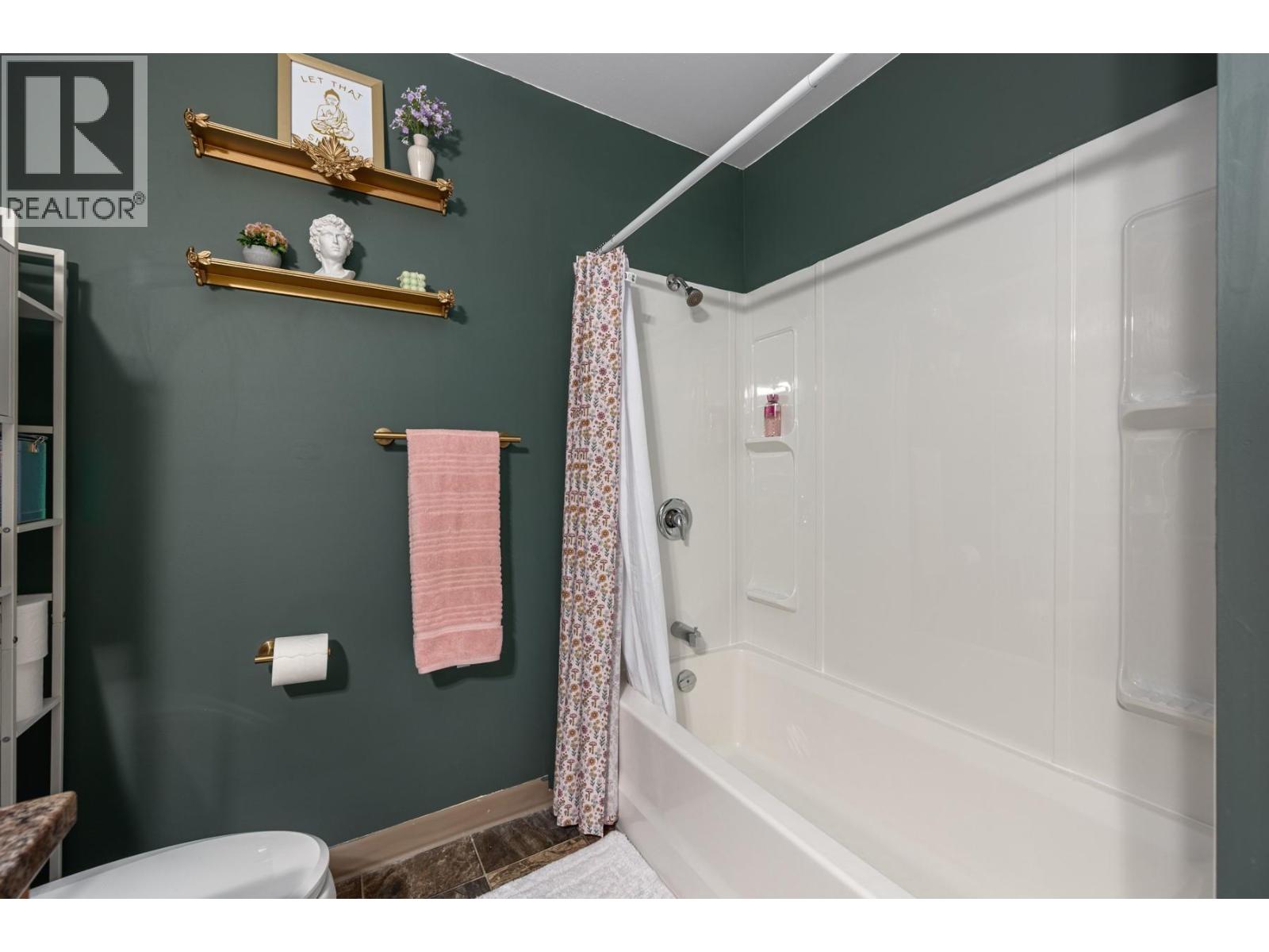 1750 Summit Drive Drive Unit# 80, Kamloops