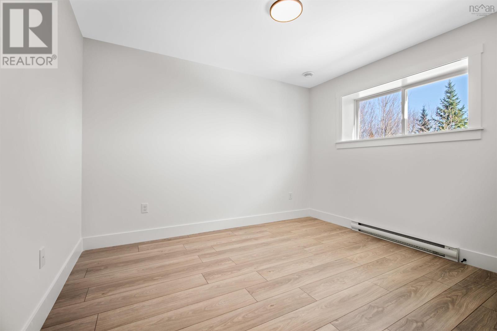 Property 21 of 23 of 16 Grove Street