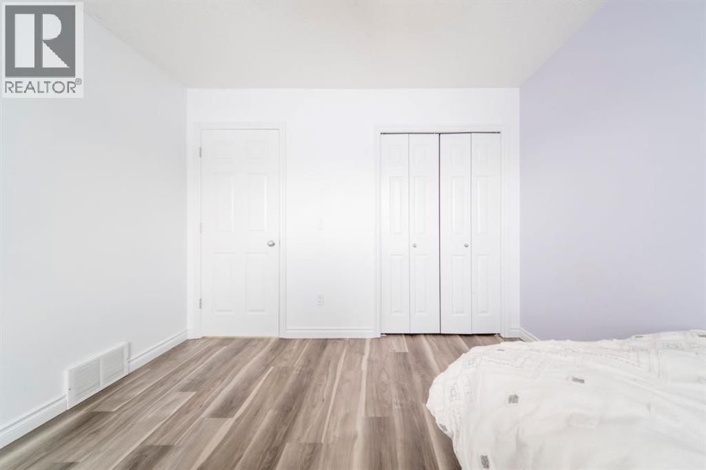 180 Grosbeak Way, Fort McMurray