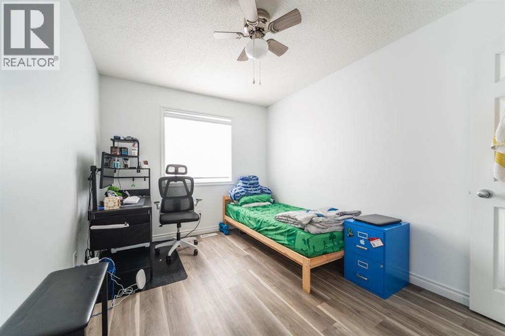 180 Grosbeak Way, Fort McMurray