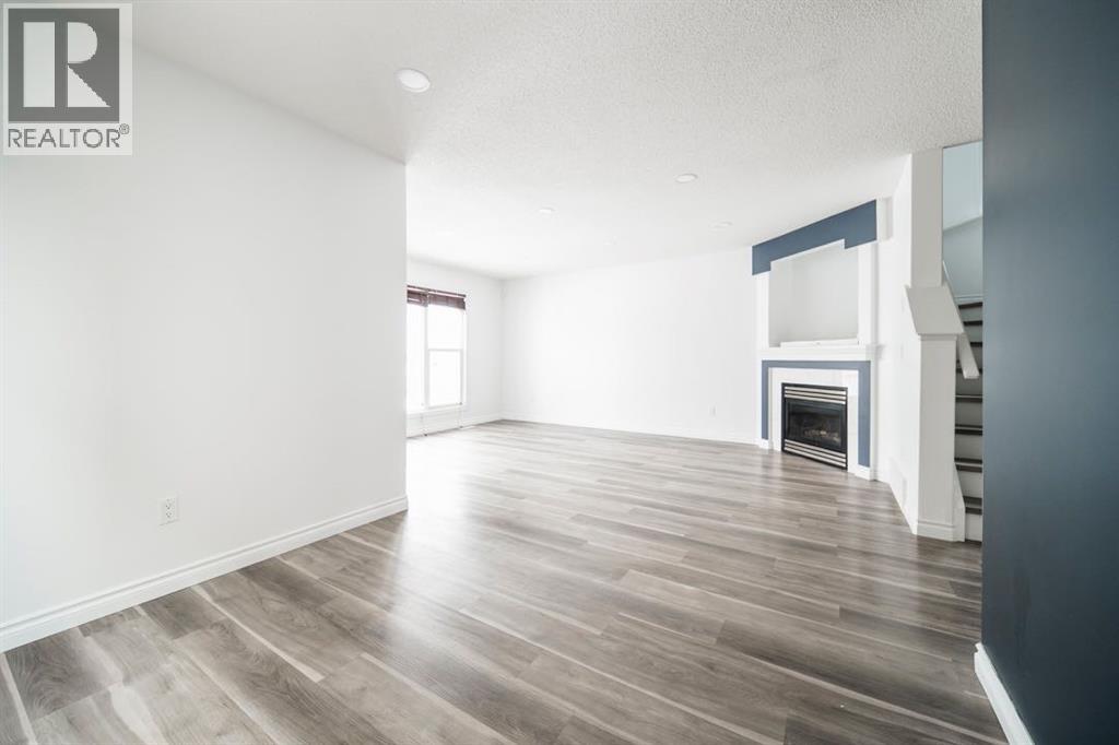 180 Grosbeak Way, Fort McMurray