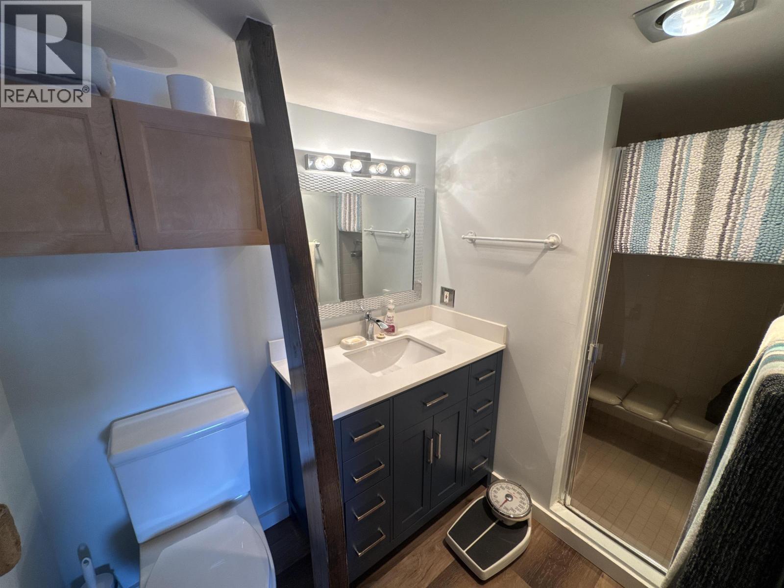 1330 N TWELFTH AVENUE - 7