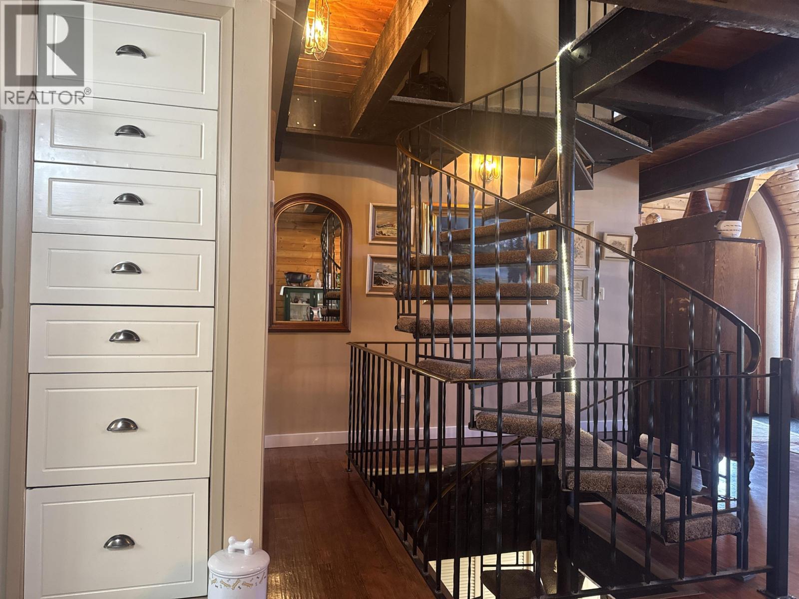 1330 N TWELFTH AVENUE - 25