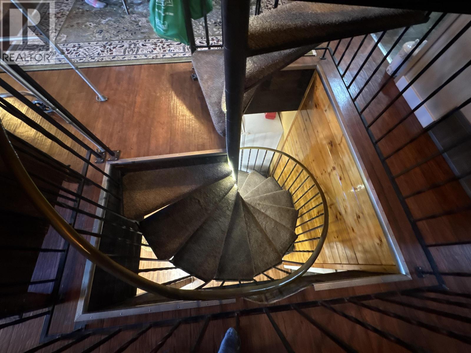 1330 N TWELFTH AVENUE - 9