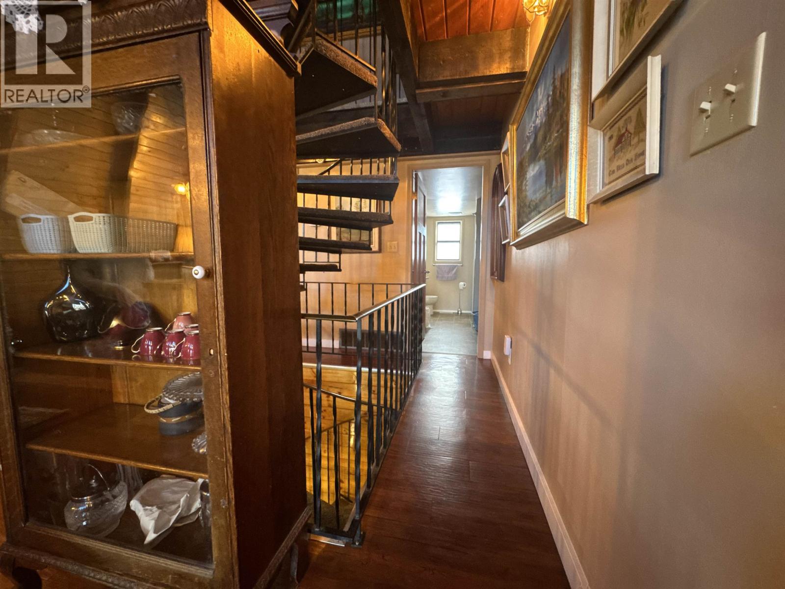 1330 N TWELFTH AVENUE - 8