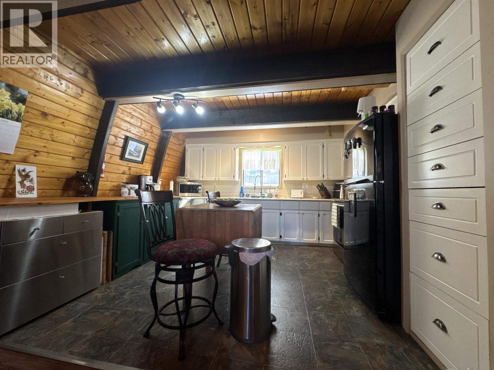 1330 N TWELFTH AVENUE - 22