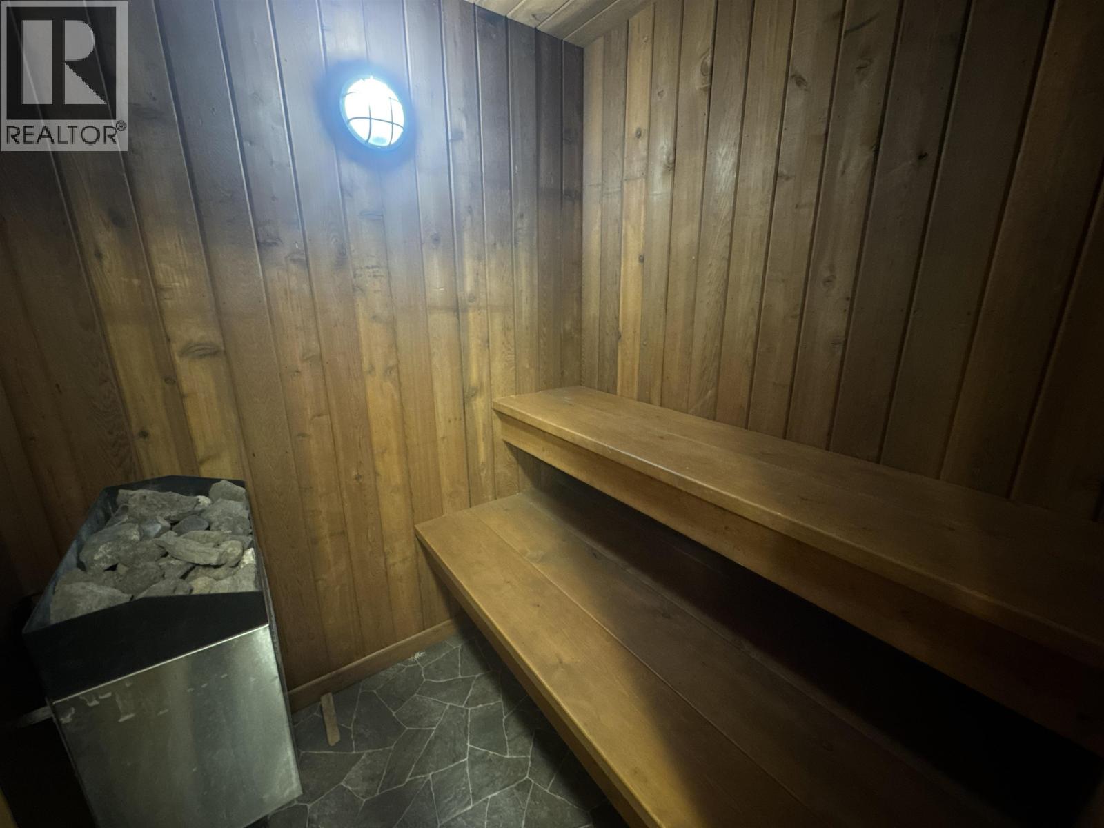 1330 N TWELFTH AVENUE - 34