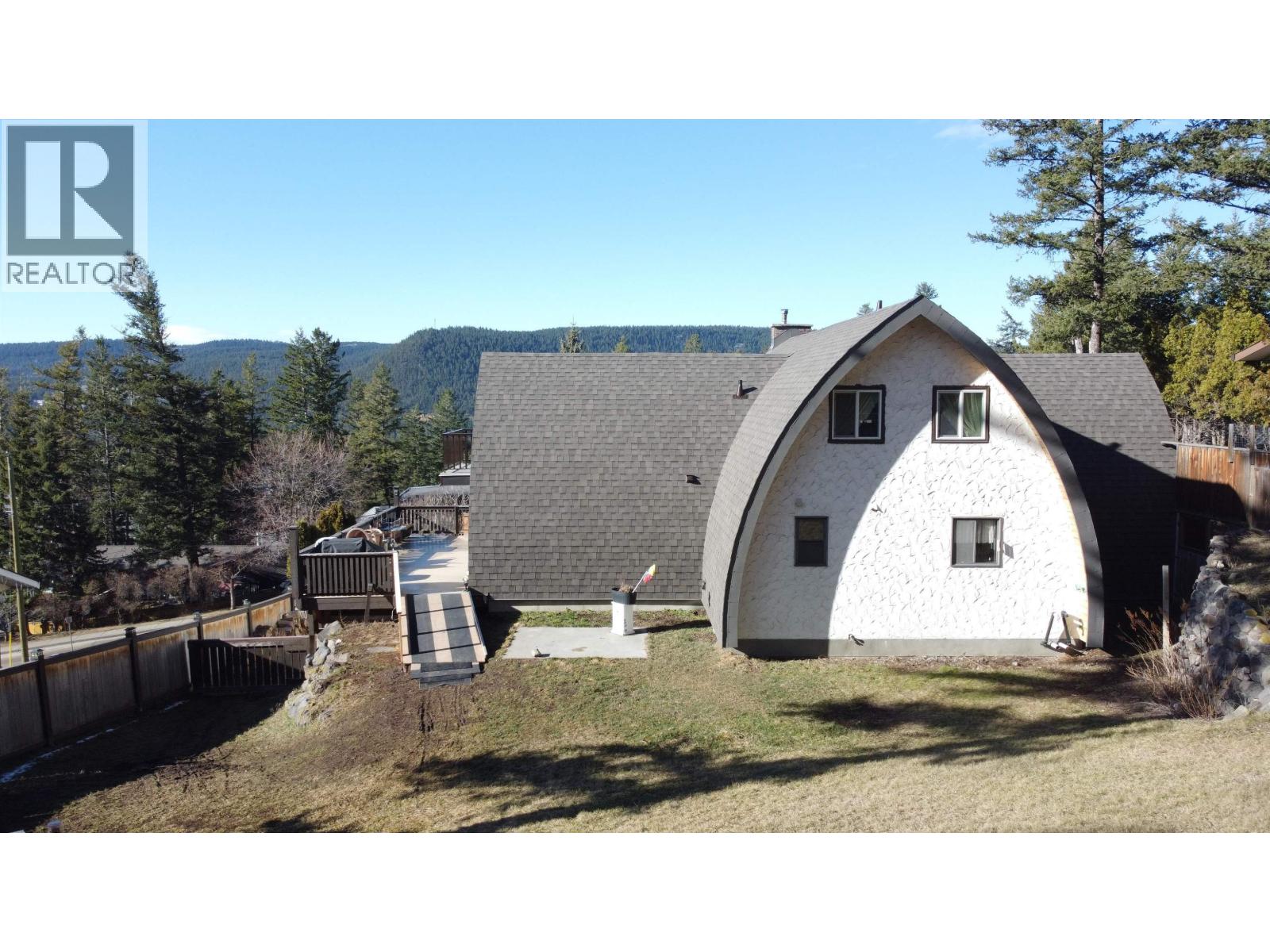 1330 N TWELFTH AVENUE - 39