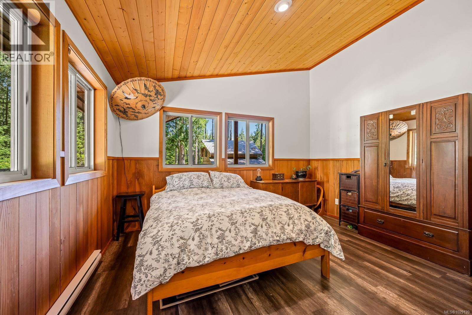 924 SISKIN LANE - 14