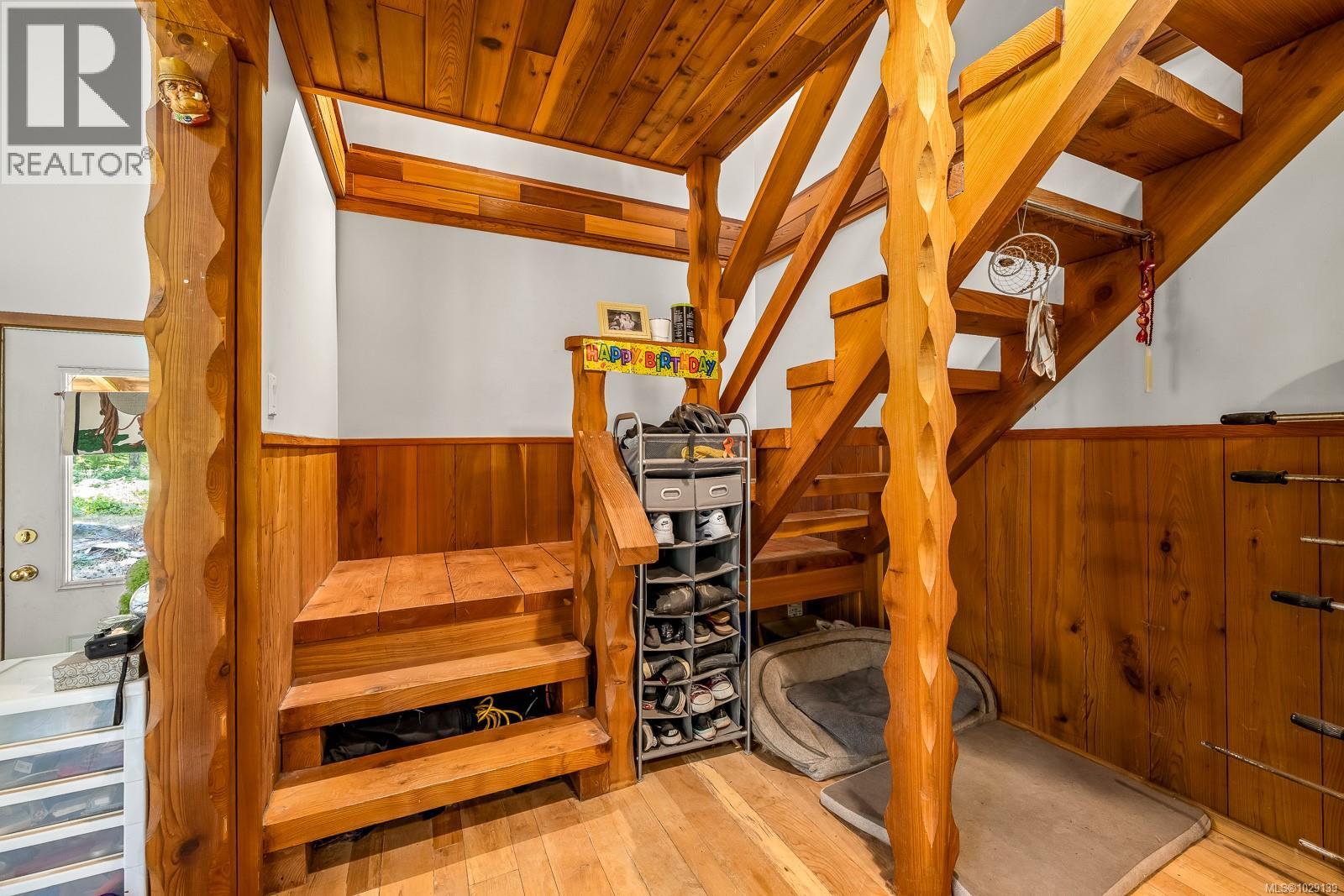 924 SISKIN LANE - 35