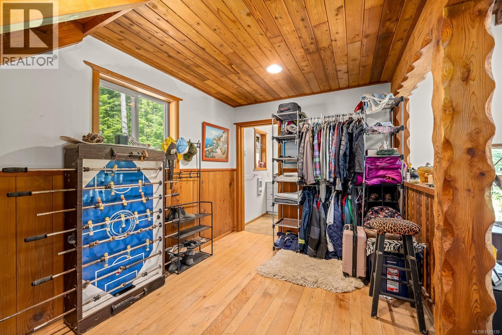 924 SISKIN LANE - 32