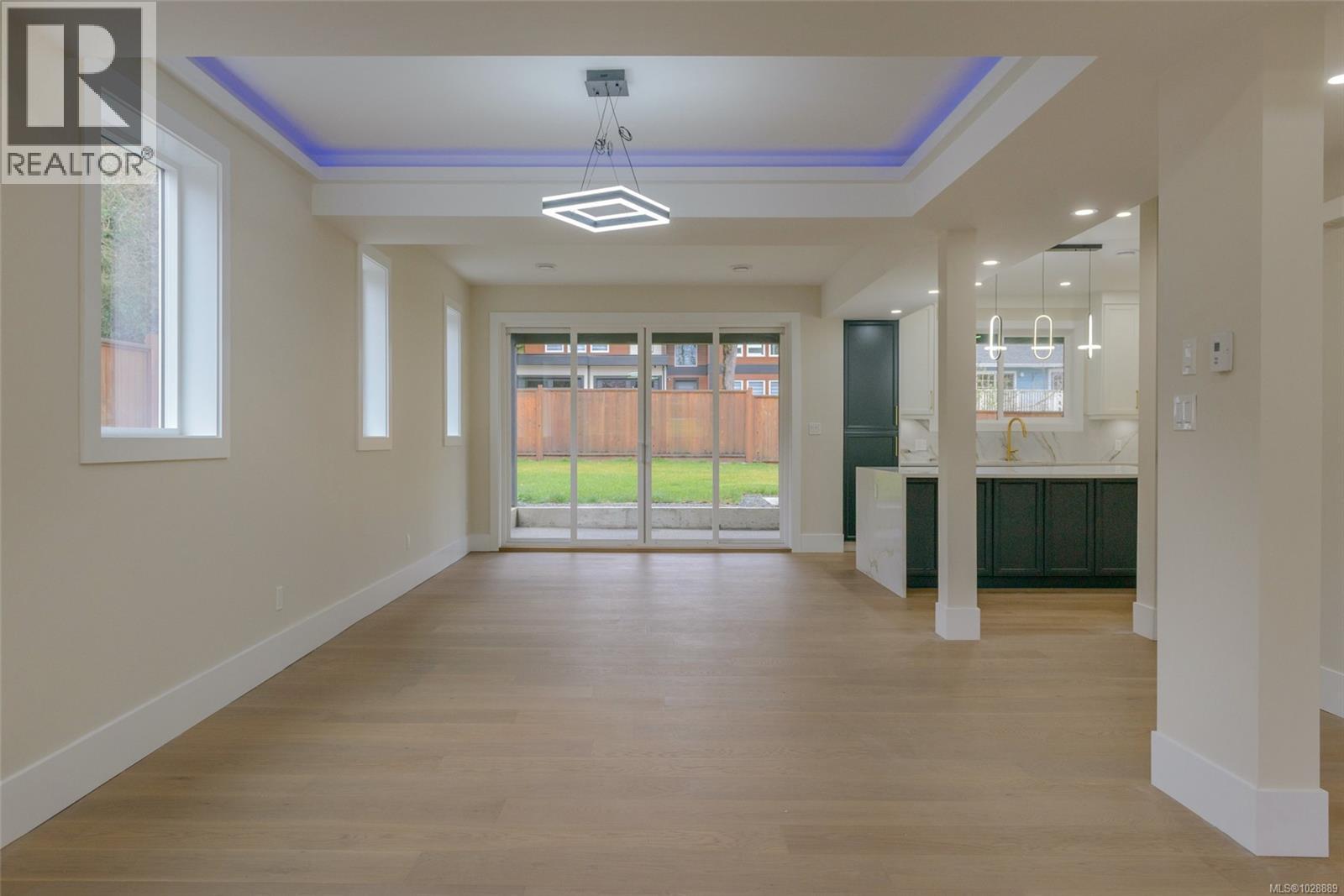 1246 REYNOLDS RD - 11