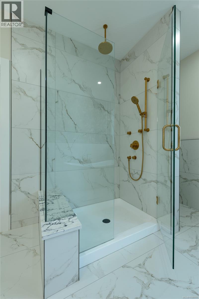 1246 REYNOLDS RD - 23