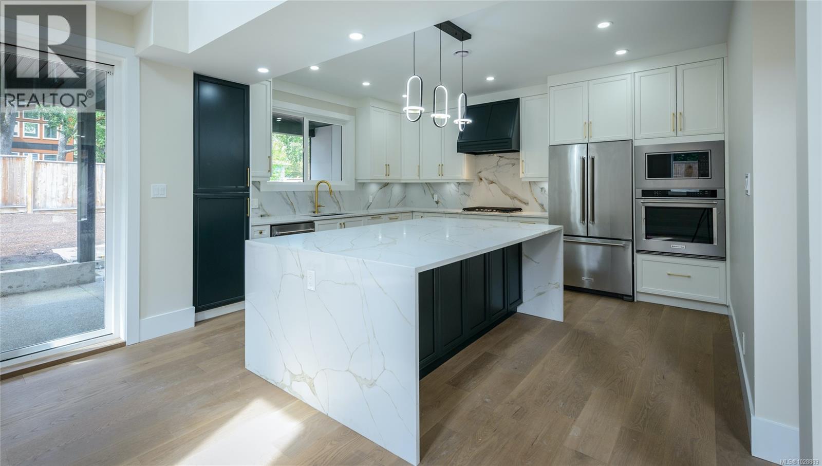 1246 REYNOLDS RD - 5