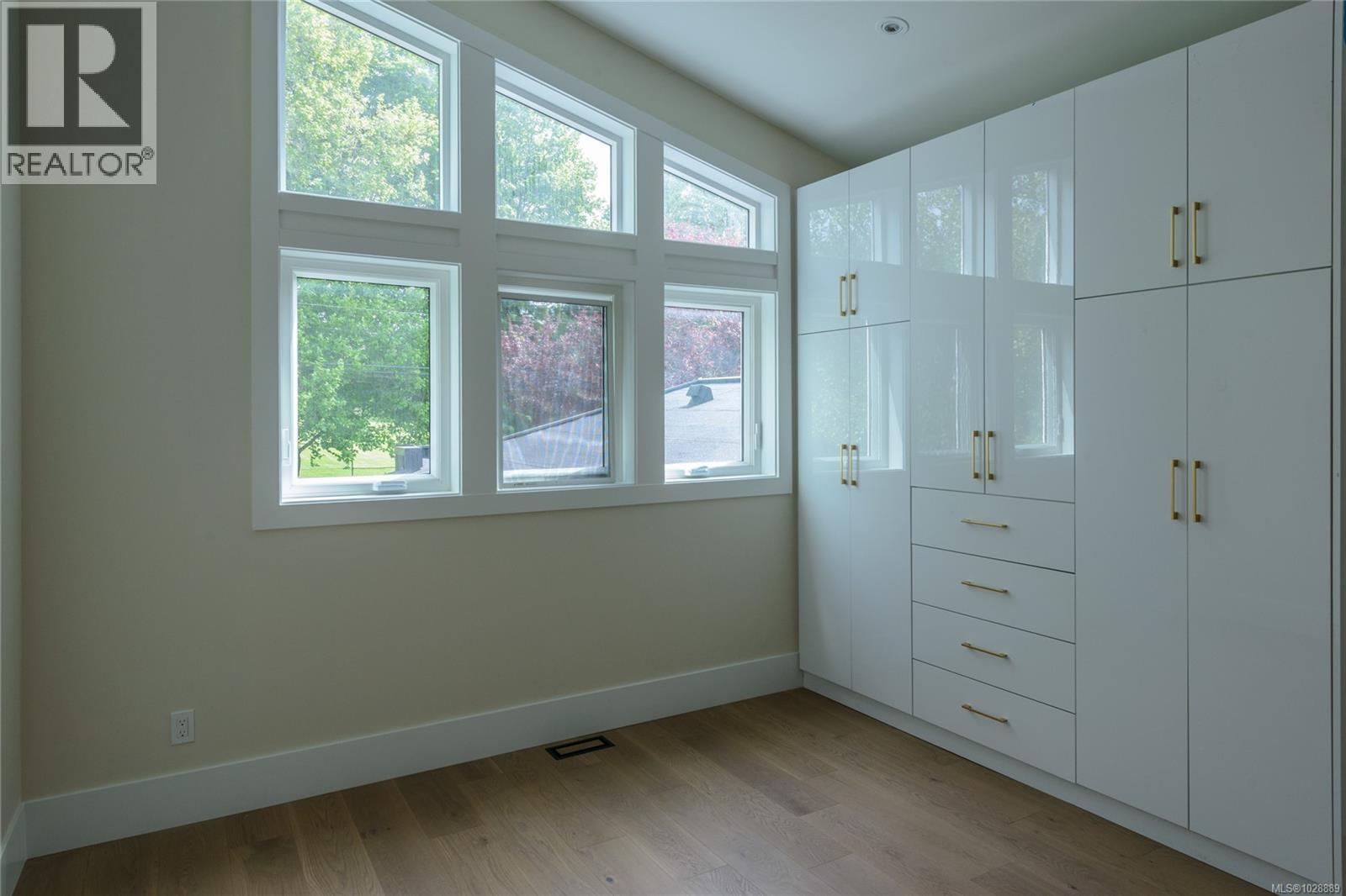 1246 REYNOLDS RD - 35