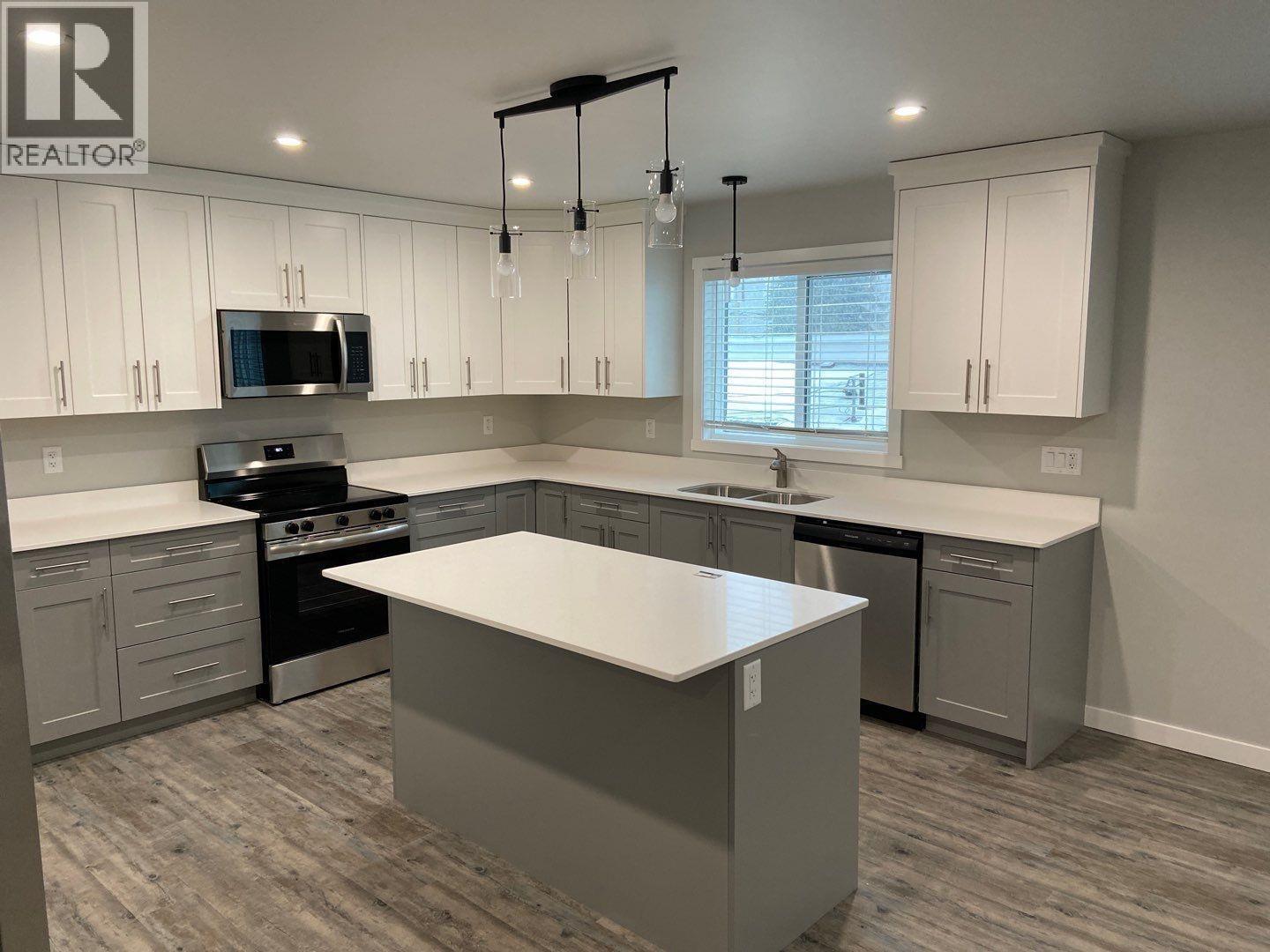 3850-3854 GLENDALE DRIVE - Image 3