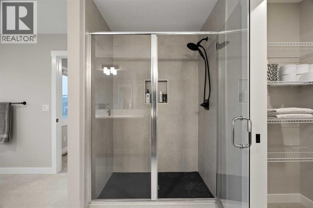 Single Family House for Sale in  Silver Spruce Grove SW Silverado Calgary 