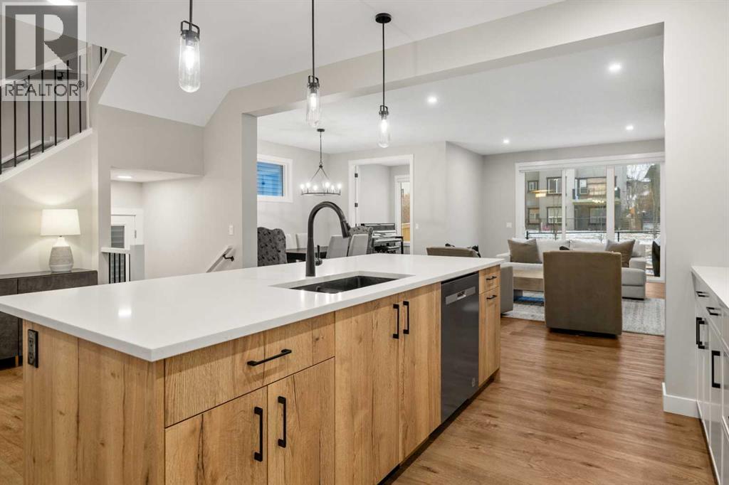 Single Family House for Sale in  Silver Spruce Grove SW Silverado Calgary 