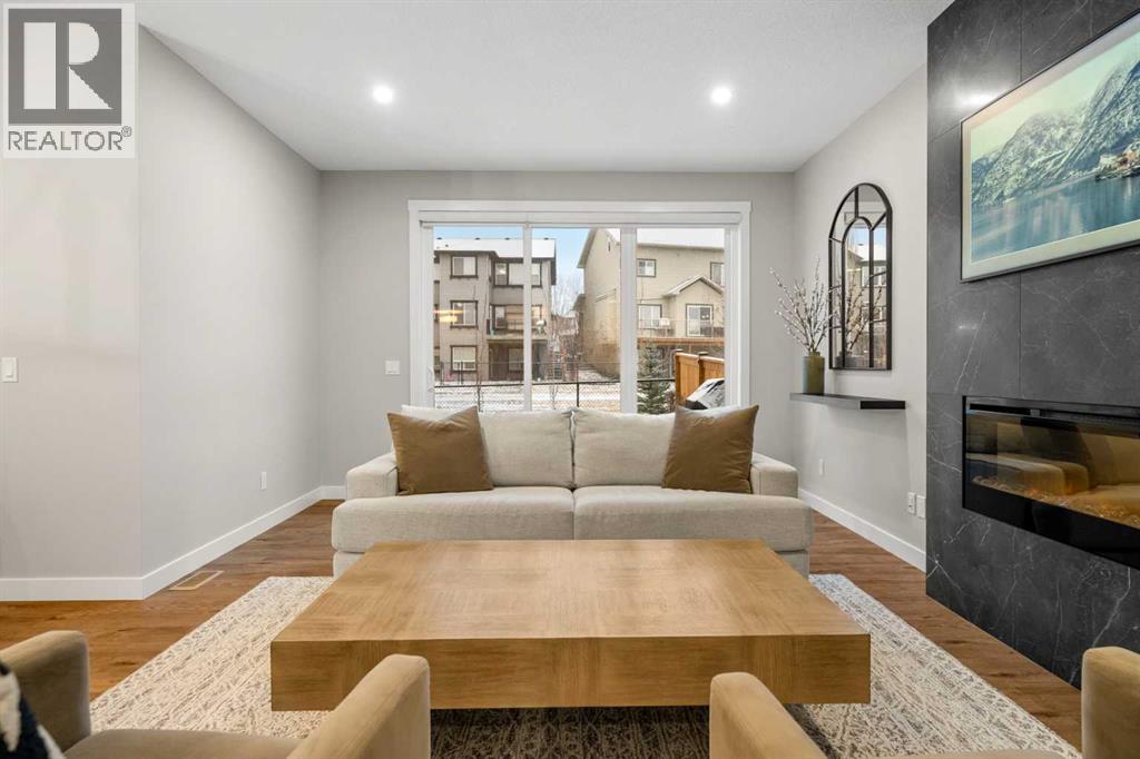 Single Family House for Sale in  Silver Spruce Grove SW Silverado Calgary 