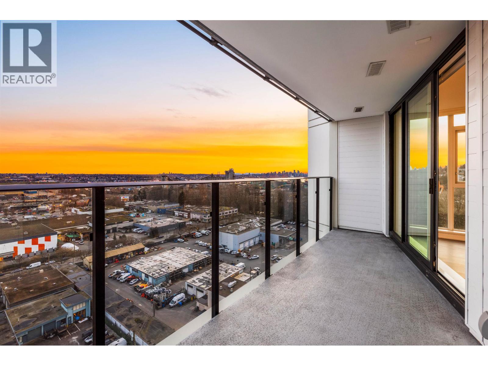 1705 1401 HUNTER STREET, North Vancouver