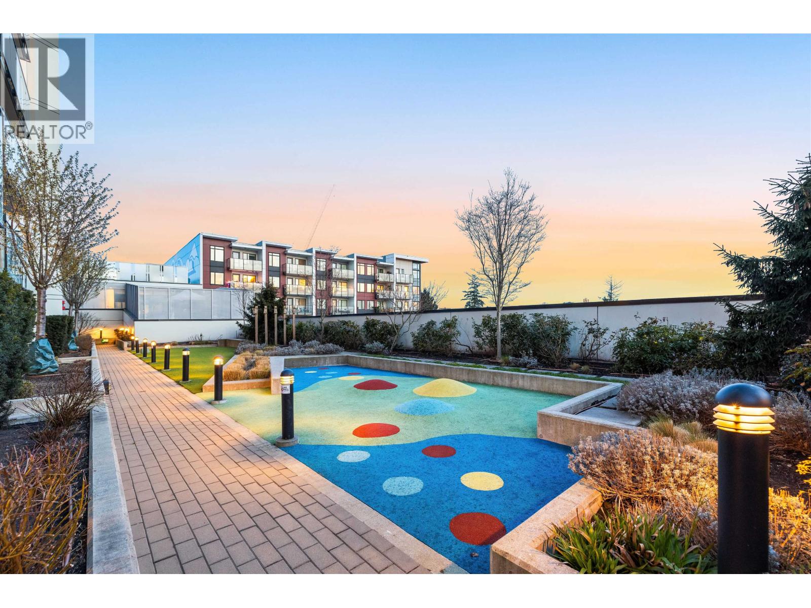 1705 1401 HUNTER STREET, North Vancouver