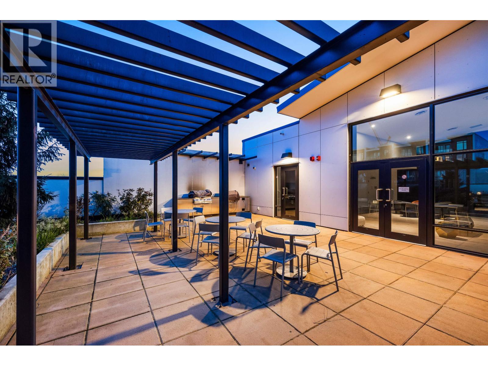 1705 1401 HUNTER STREET, North Vancouver