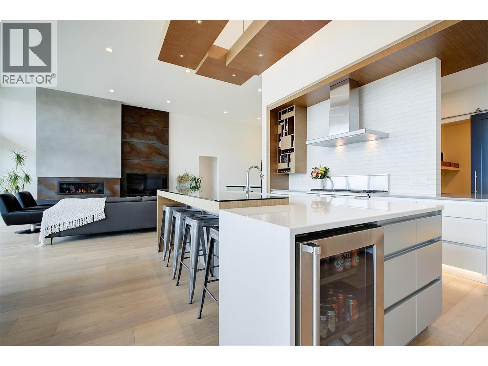 5710 Jasper Way, Kelowna