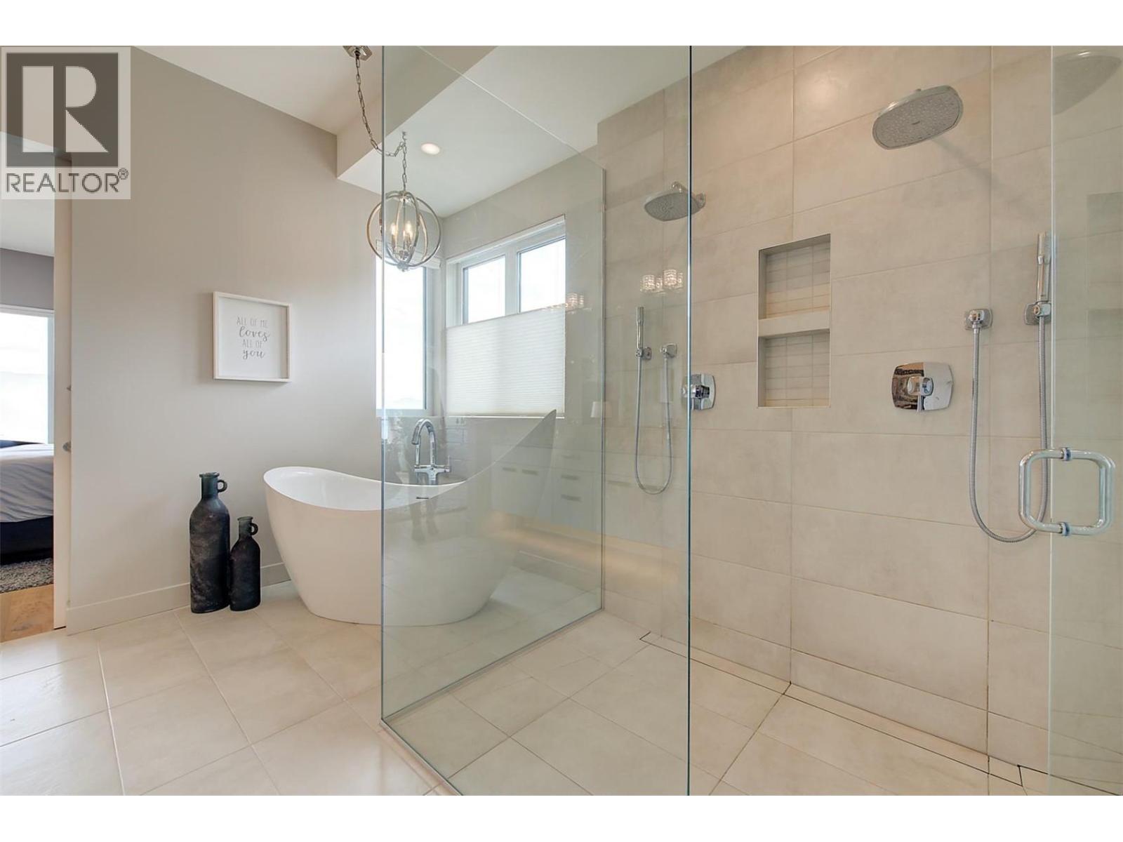 5710 Jasper Way, Kelowna