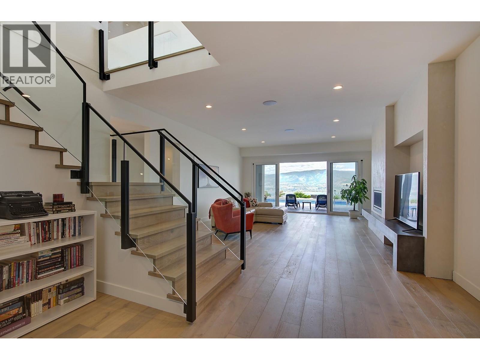 5710 Jasper Way, Kelowna