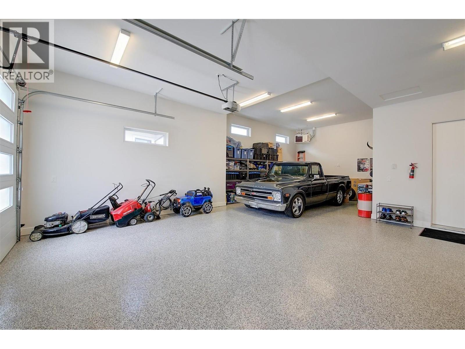 5710 Jasper Way, Kelowna