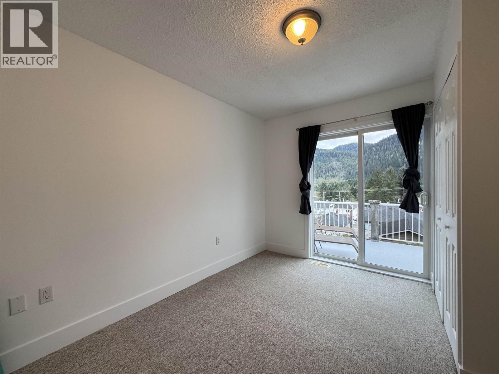 723 W 6TH AVENUE - 14