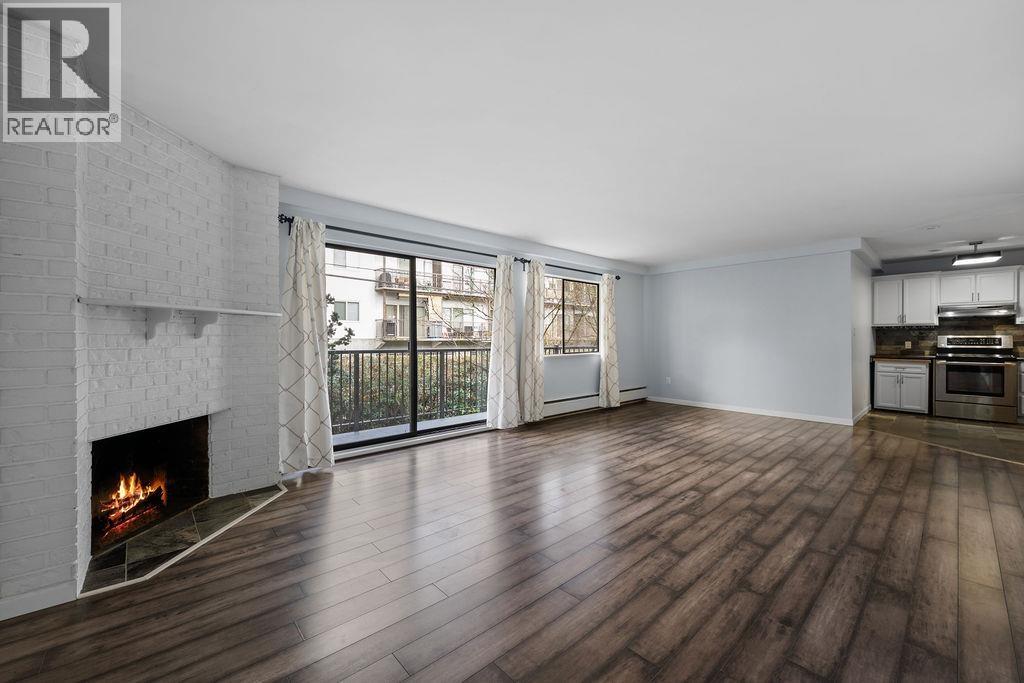 210 236 W 2ND STREET