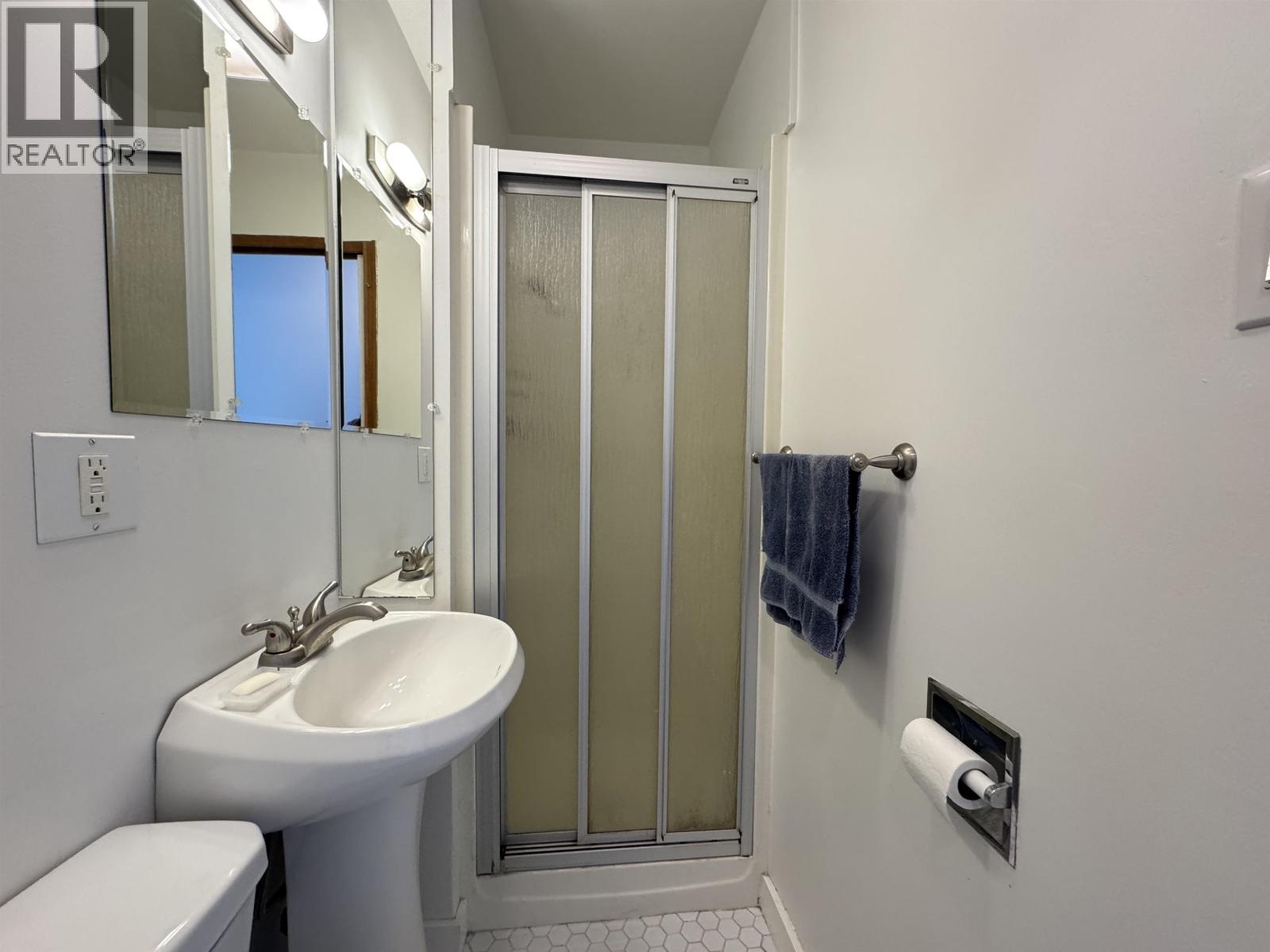 723 W 6TH AVENUE - 17