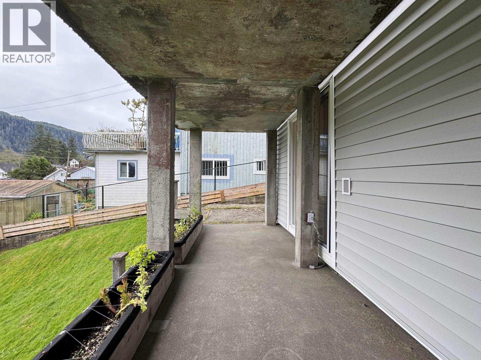 723 W 6TH AVENUE - 28