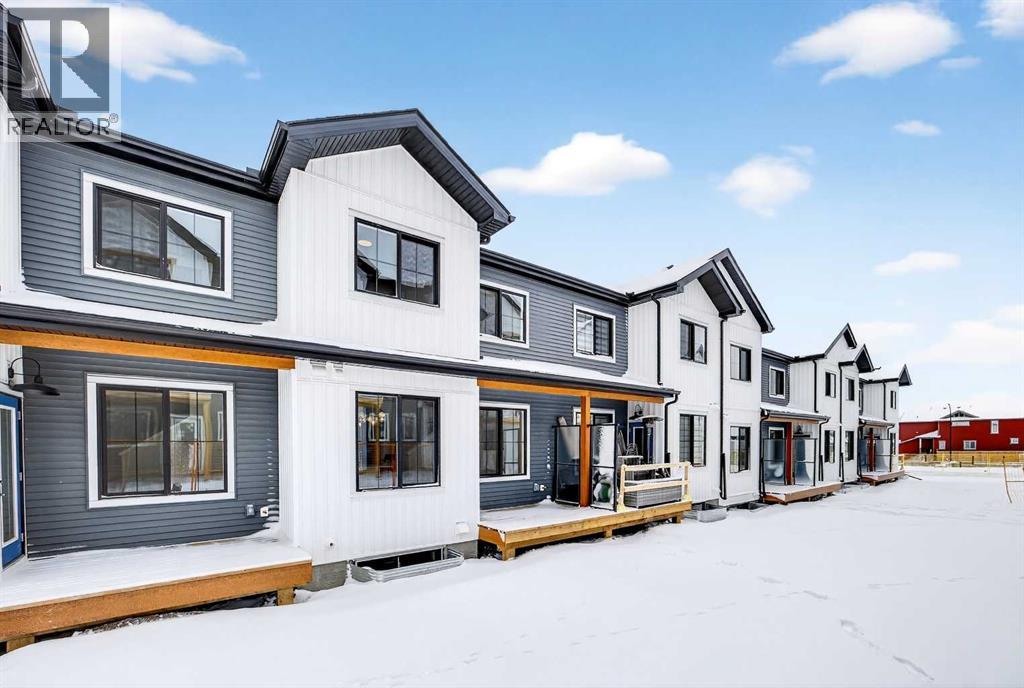 Single Family House for Sale in  Creekside Way SW Pine Creek Calgary 