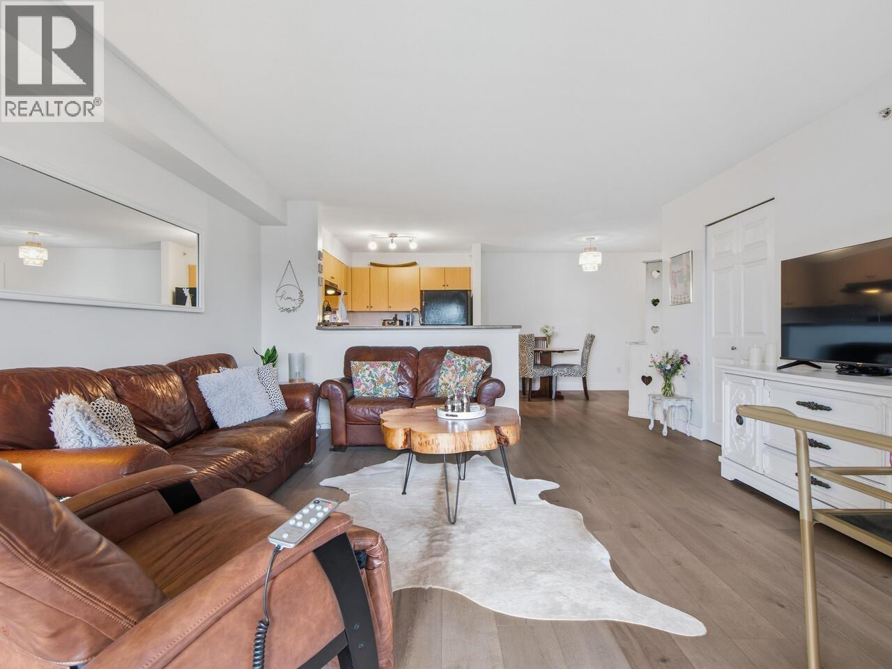 1414 248 SHERBROOKE Street - photo 2