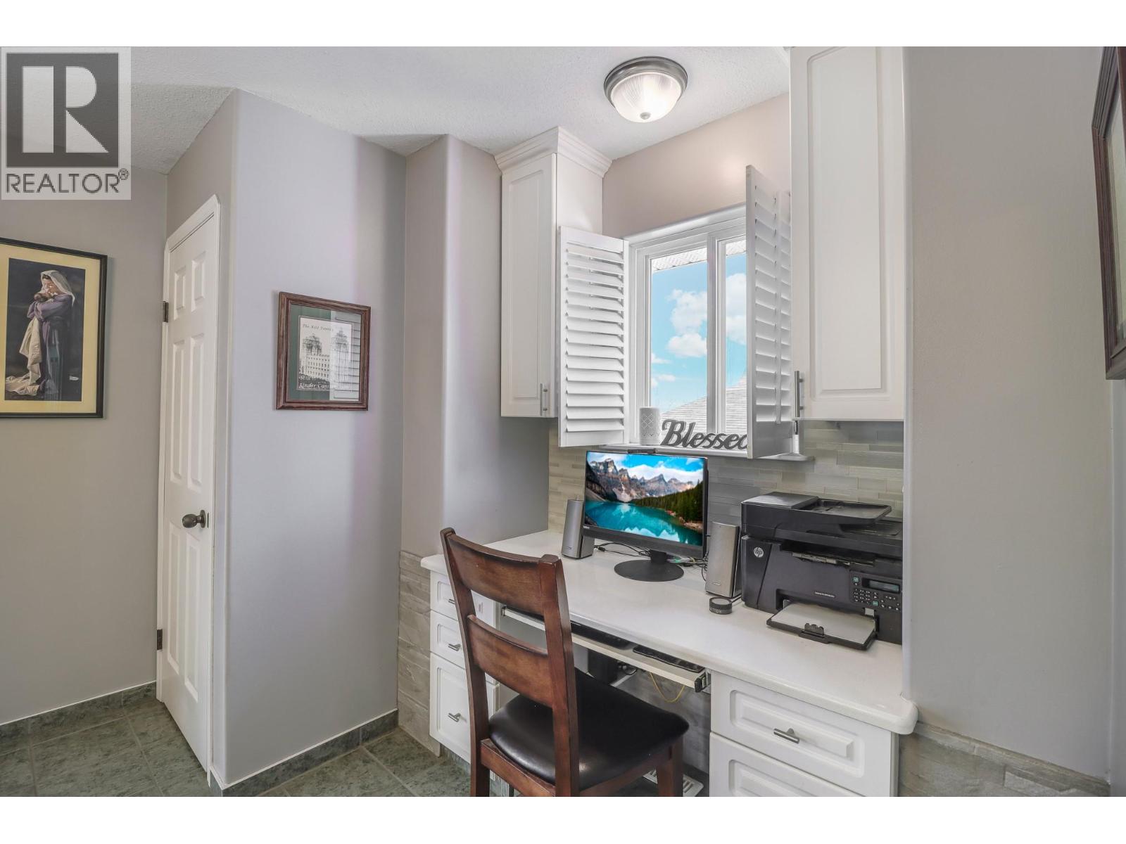 1715 15TH AVENUE S - 16