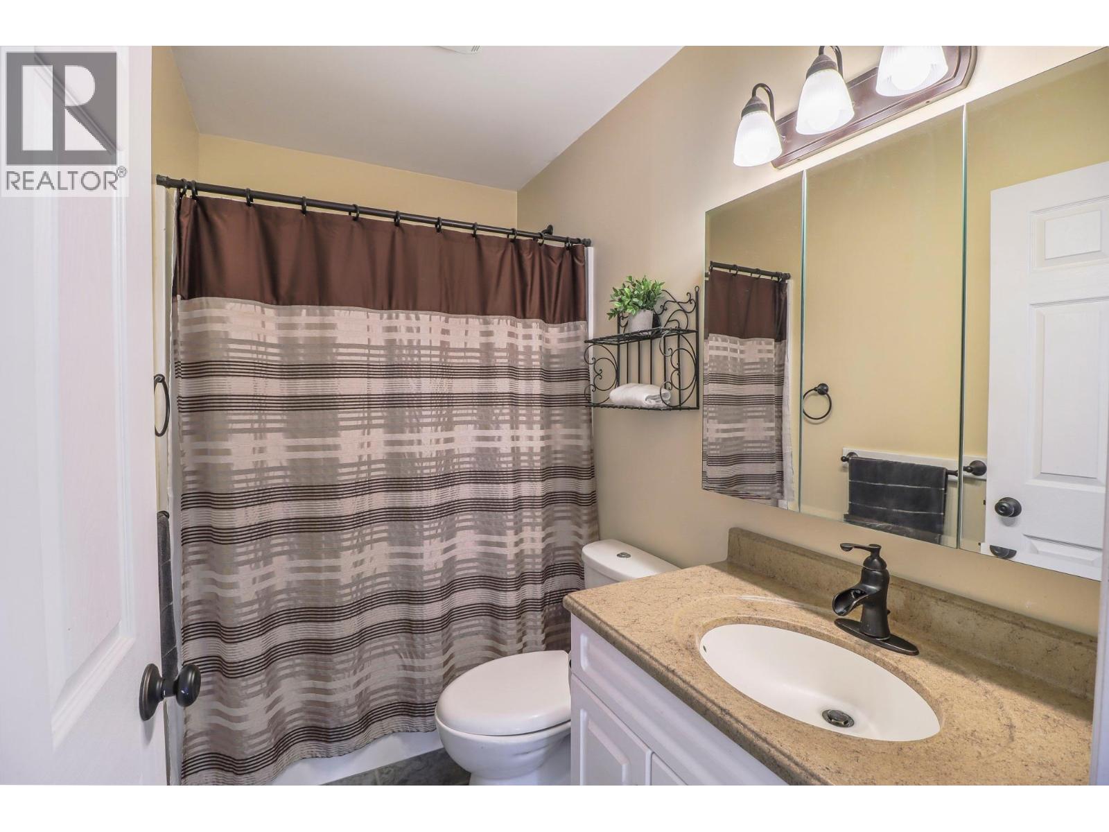 1715 15TH AVENUE S - 33