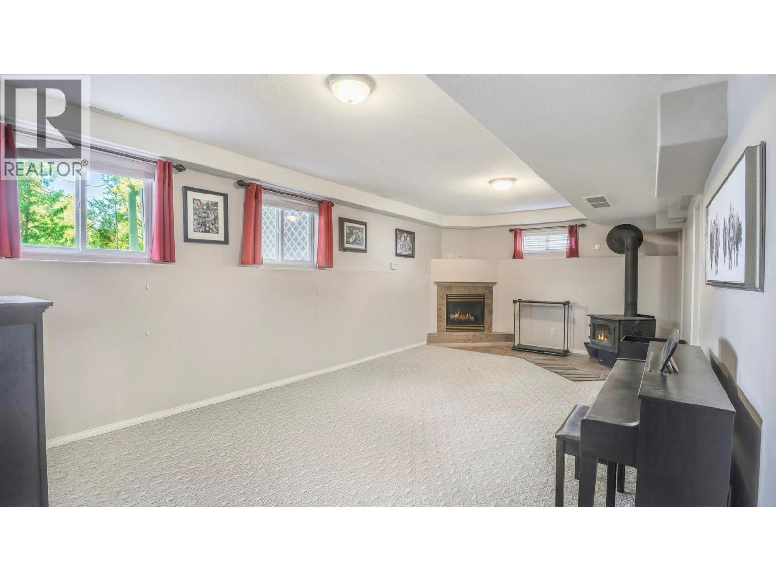 1715 15TH AVENUE S - 35