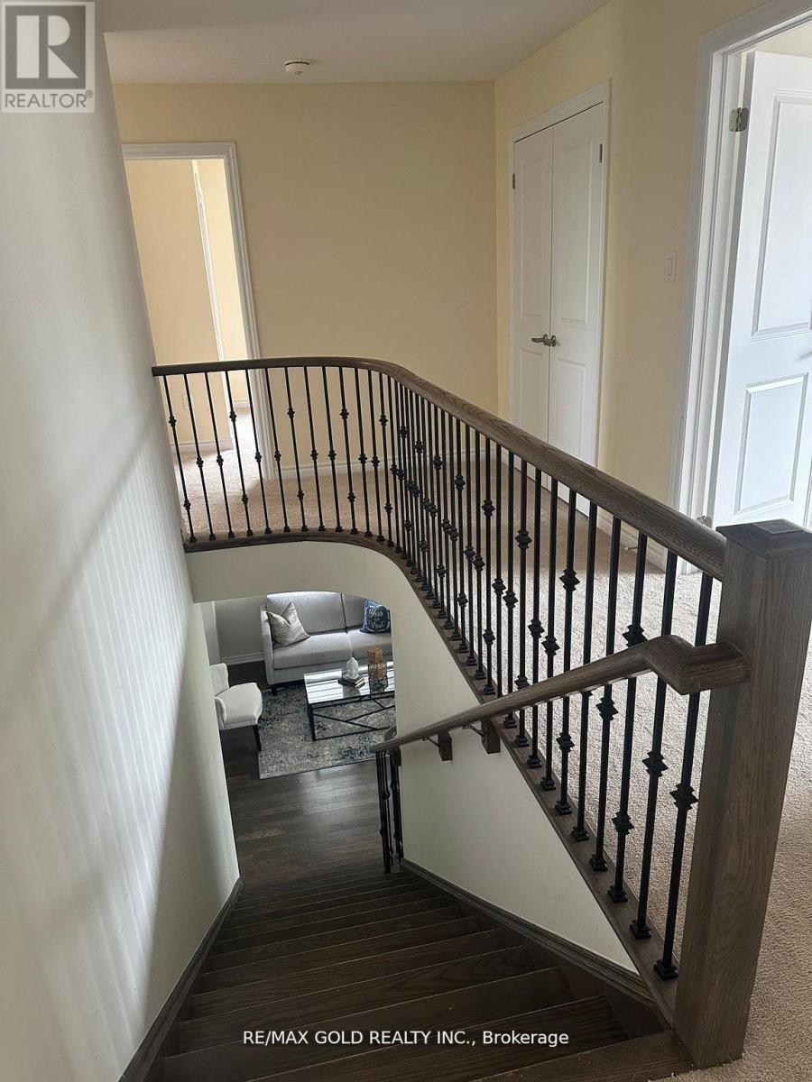 121 EXPLORER WAY - 19