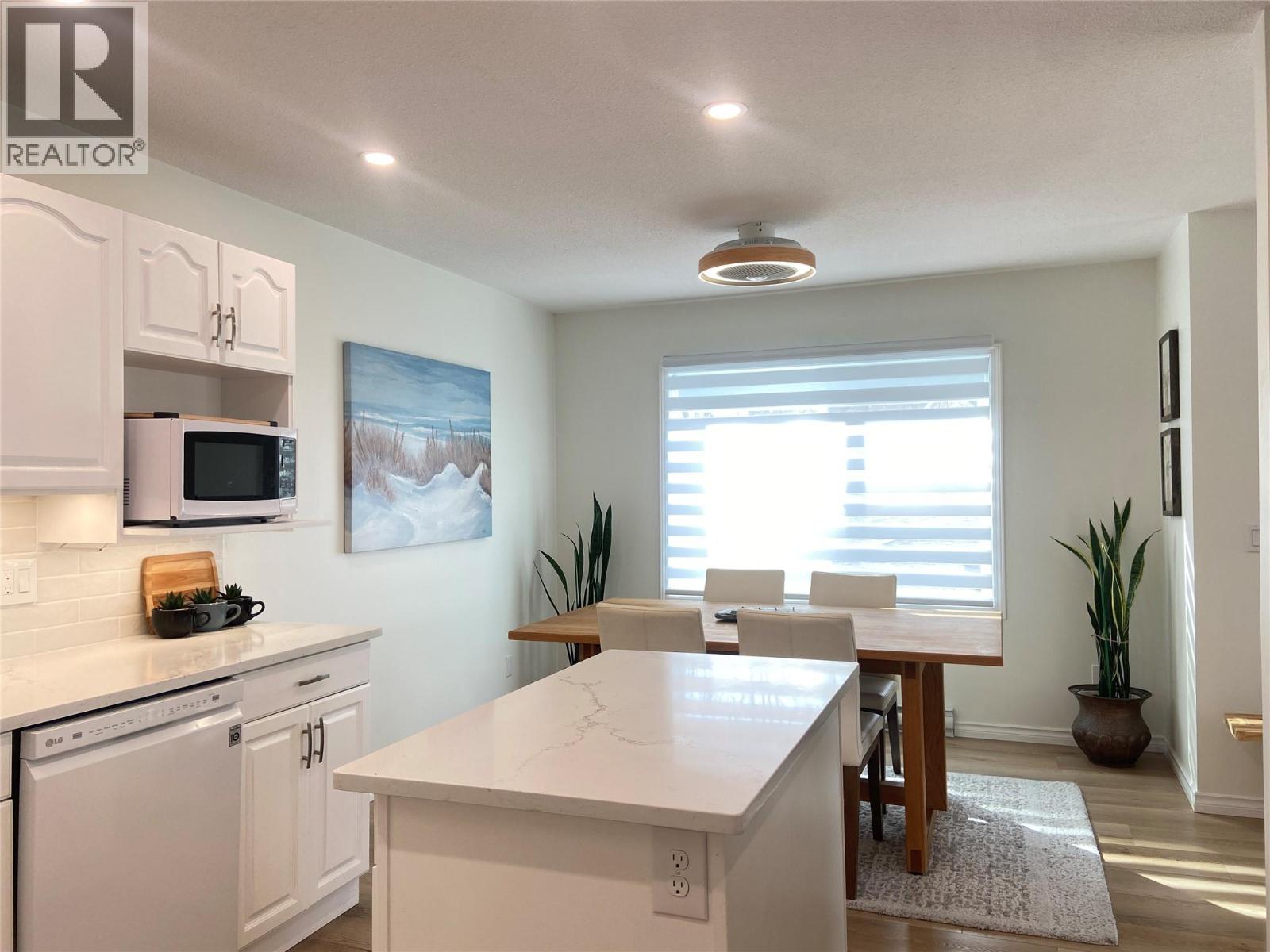 211 1249 Pacific Avenue, Kelowna