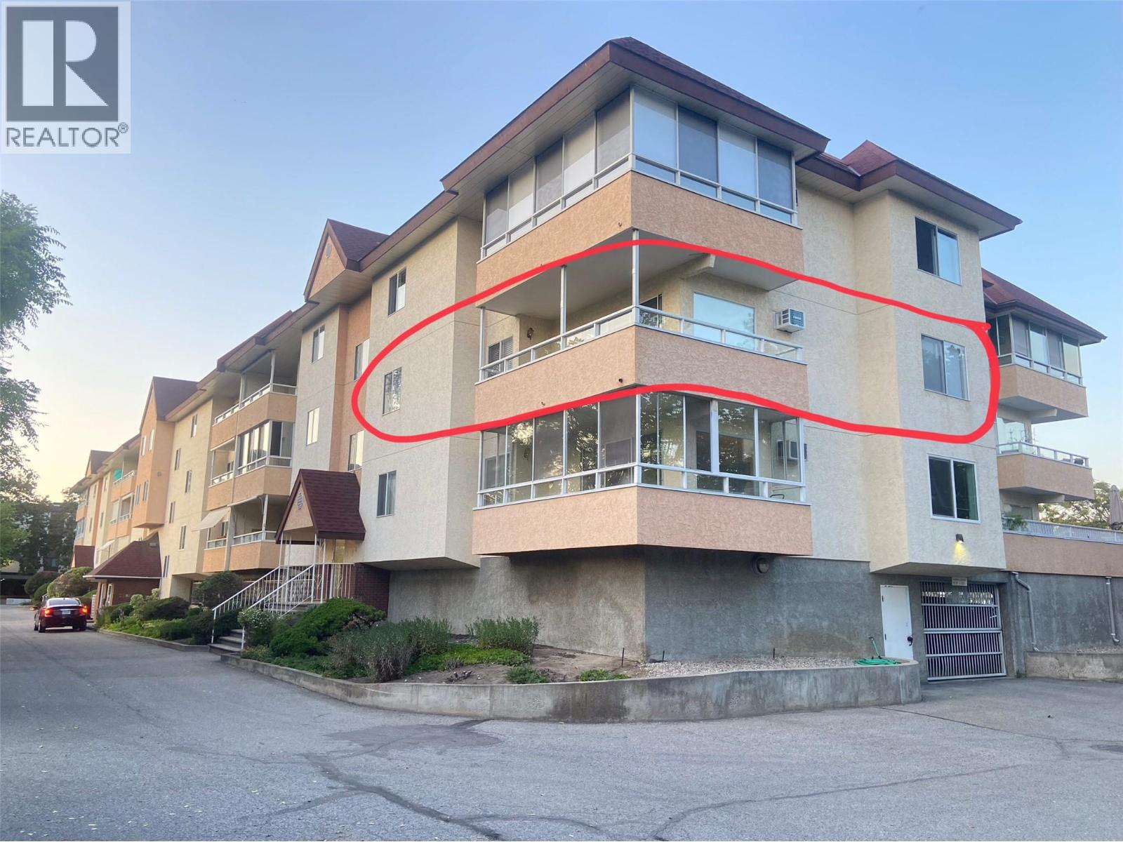 211 1249 Pacific Avenue, Kelowna